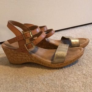Bella Vita “Zucchero” wedge sandal, size 8.5